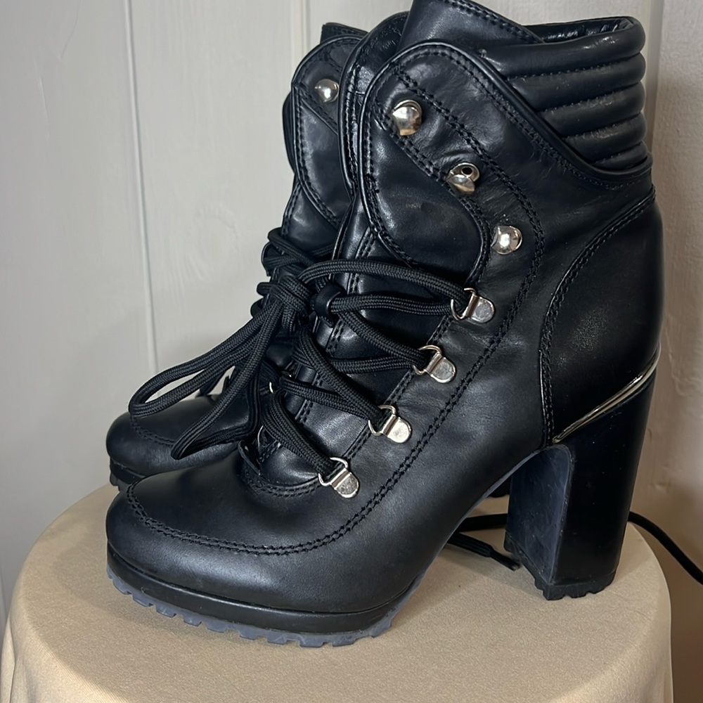 DKNY Womens Lenni Black Block Heel Dressy Almond Toe Ankle Boots Shoes
